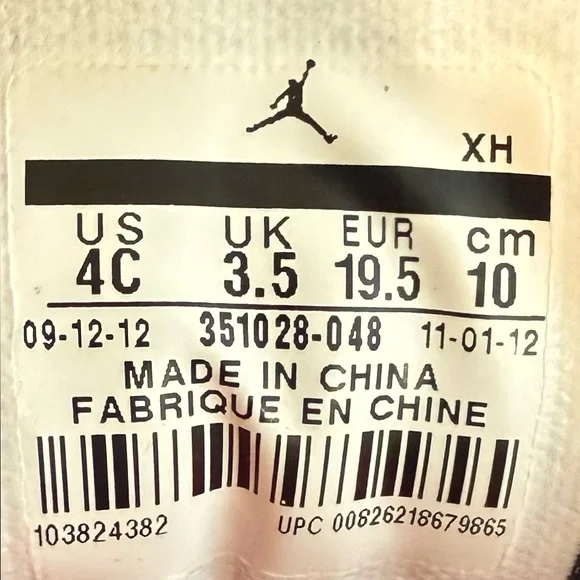 Jordan Black and Red Sneakers Mid-Top Design Children’s Size 4 - Picture 8 of 8